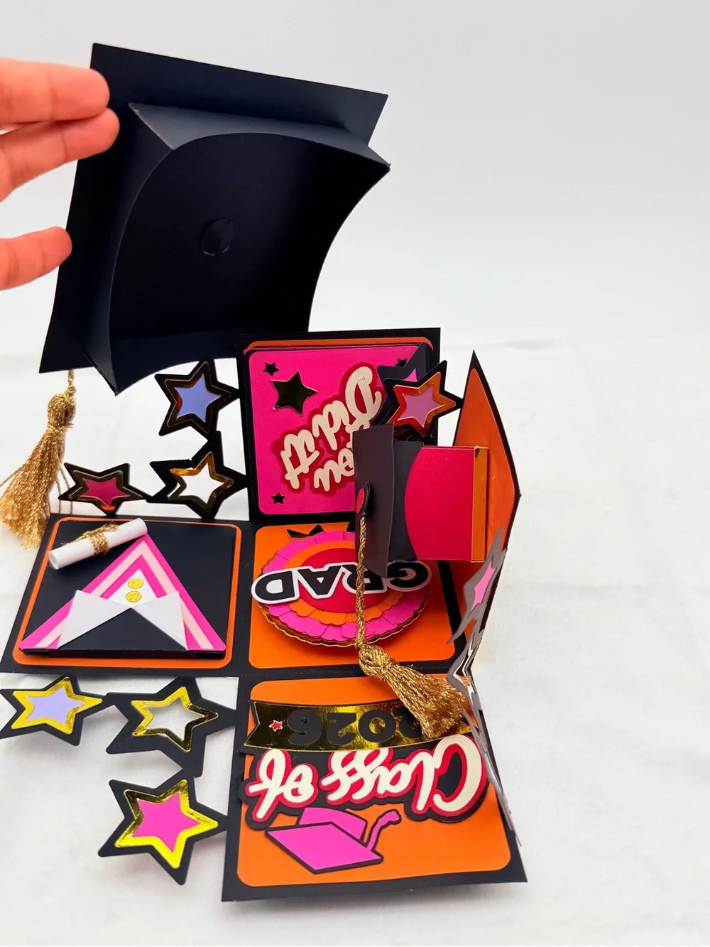 Cute Graduation Exploding/ Pop-up Box - Picture 9 of 12